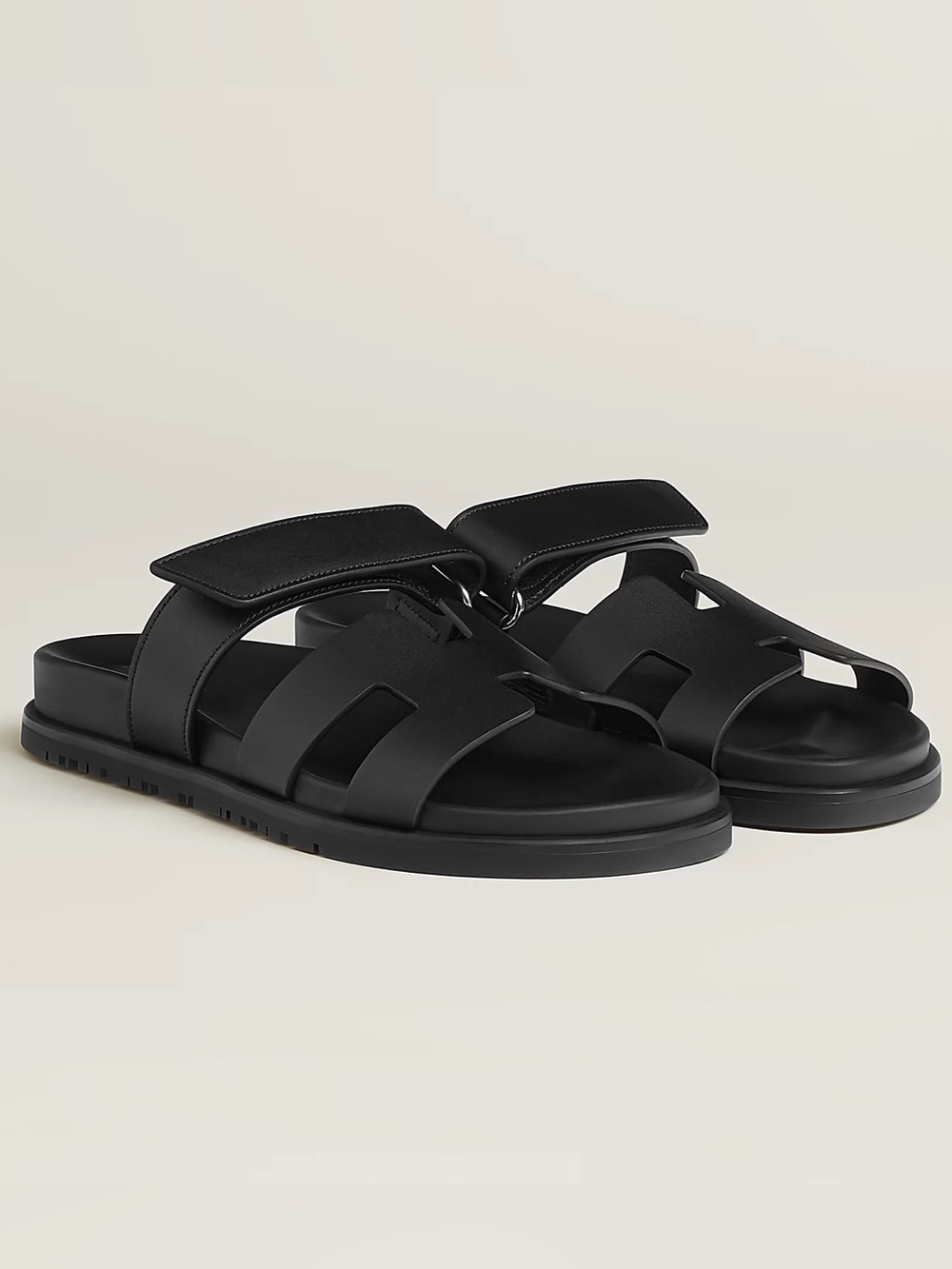 Hermes Chypre Sandals in Black size 38